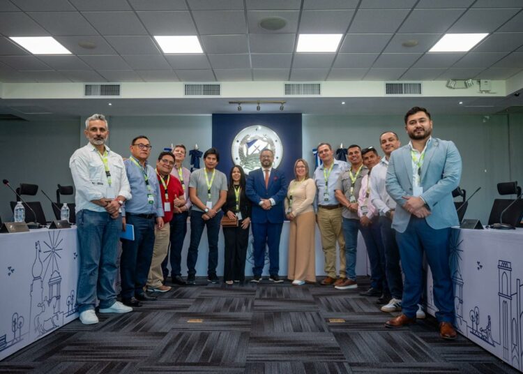 Funcionarios de Costa Rica y Perú visitan el país para conocer estrategias de seguridad y ordenamiento de ciudades