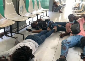 Pandillas asesinan a dos periodistas en Haití