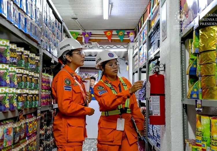 Continúan inspecciones a empresas que comercializan pólvora para prevenir accidentes