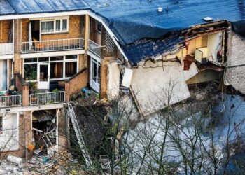 Una fuerte explosión en un complejo de apartamentos en La Haya dejó al menos un muerto y tres heridos