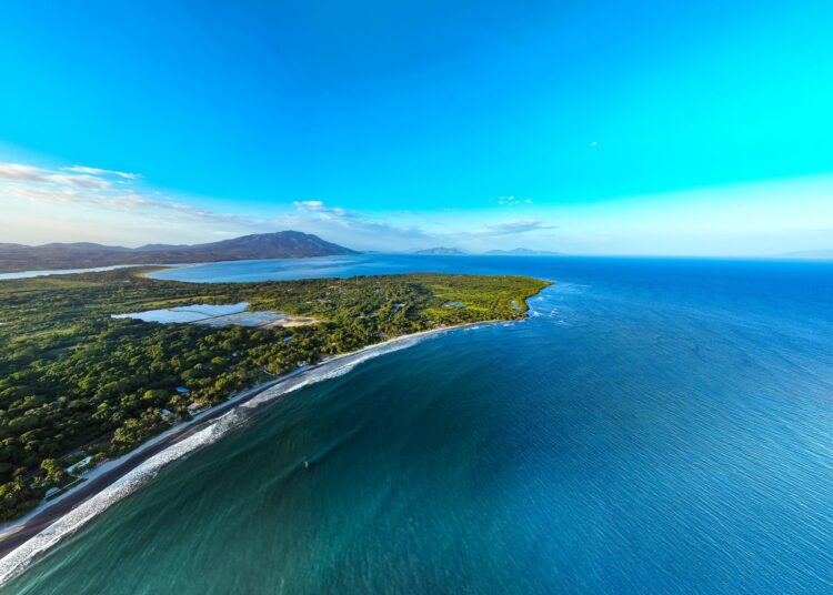 MARN declara playa Maculís como Área Natural Protegida 