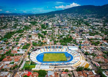 Este sábado restringirán el paso vehicular en alrededores del Mágico González por la final entre FAS y 11 Deportivo