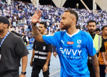 Neymar reveló detalles de su salida del PSG y de los malos tratos que padeció junto a Messi