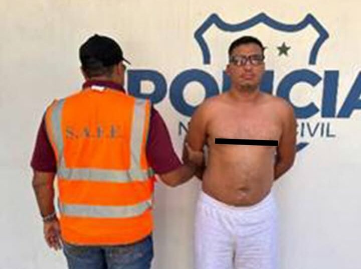 Pandillero que era requerido en El Salvador por diversos delitos, es deportado de EE.UU.