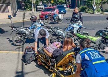 Joven sufre accidente de tránsito en Prados de Venecia, Soyapango