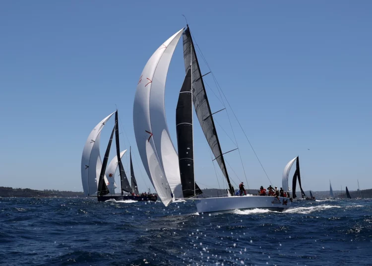 Tragedia en la última regata del año: dos participantes murieron en medio de olas de entre dos y tres metros de altura