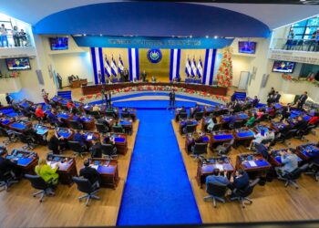 Asamblea Legislativa aprueba ley de la minería metálica