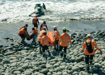 Realizan simulacro de rescate en playas de La Libertad