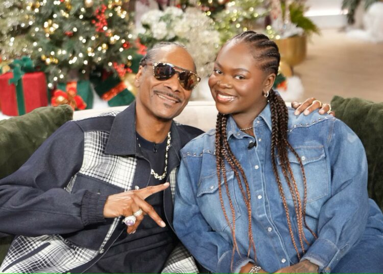 La hija de Snoop Dogg, Cori Broadus, anunció que está embarazada