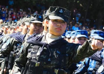 1,307 jóvenes se graduaron como soldados para apoyar el Plan Control Territorial