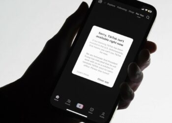 TikTok suspendió sus operaciones en Estados Unidos tras el fallo del Tribunal Supremo