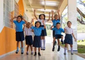 Escuela renovada en cantón San Lorenzo, Cabañas