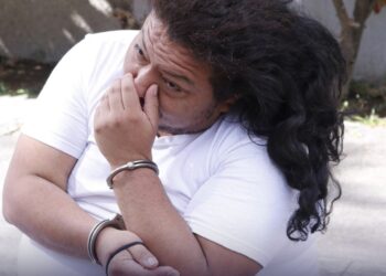 Juzgado autoriza investigación contra sujeto que amenazó y robó a víctima en Año Nuevo vestido de mujer