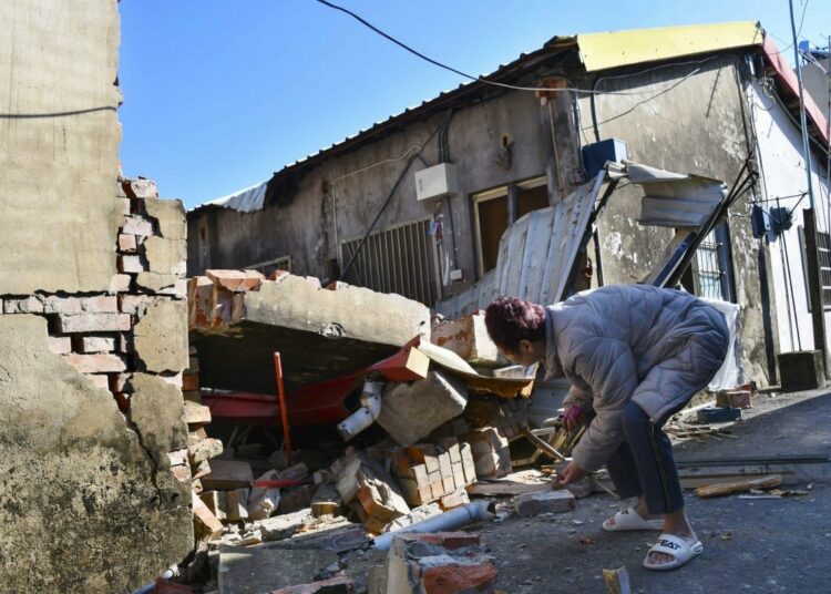 Un terremoto de magnitud 6,4 sacudió el sur de Taiwán dejando al menos 26 heridos y daños en infraestructuras
