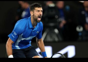 Djokovic, imparable en el primer Grand Slam de la temporada: venció a Alcaraz y alcanzó su 50ª semifinal Australian Open
