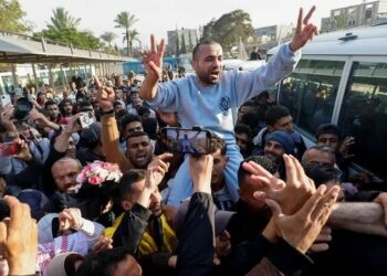 Israel confirma que liberó a 200 detenidos palestinos