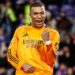 Real Madrid goleó 3-0 a Valladolid con triplete de Kylian Mbappé