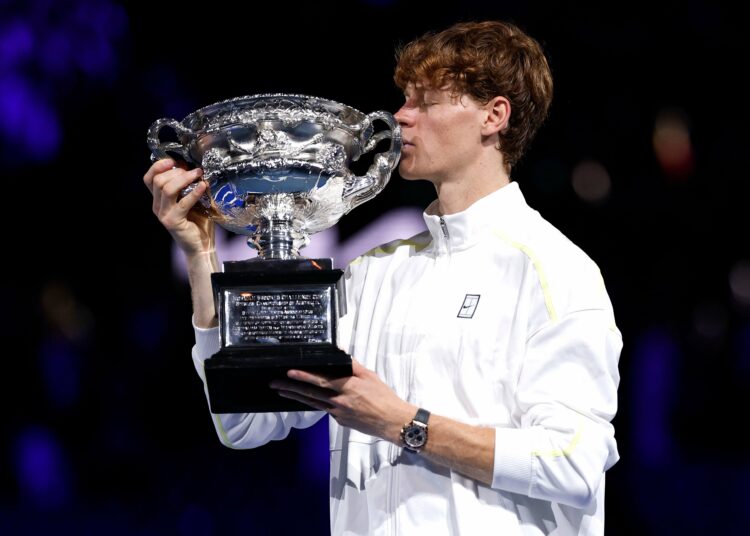 Jannik Sinner derrotó en sets corridos a Alexander Zverev y se consagró campeón del Abierto de Australia