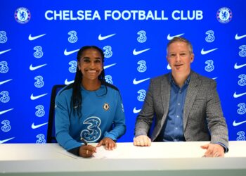 Naomi Girma es la primera jugadora de fútbol femenino que gana un millón de dólares tras fichar por el Chelsea desde San Diego
