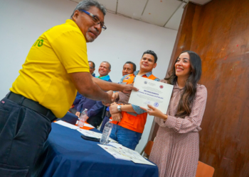 Comuna reconoce trabajo de las comunidades organizadas para atender emergencias