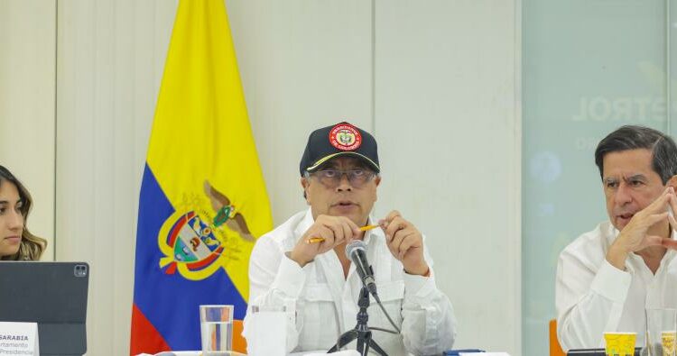 Petro declara estado de conmoción interior y emergencia económica en Colombia tras ola de violencia