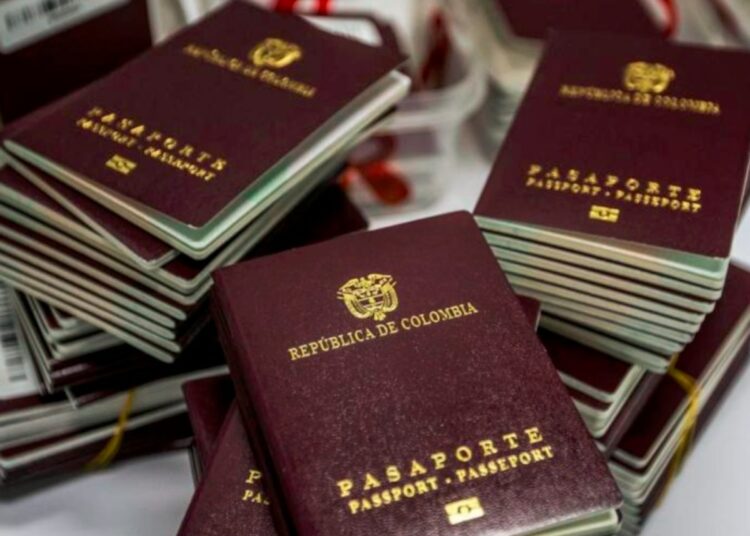 Trump prohíbe a todos los funcionarios del Gobierno de Petro la entrada a EE.UU. y revoca sus visados