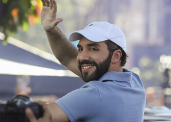 Partidos deberán financiar sus propias campañas si Bukele pide eliminar la deuda política