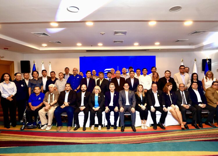 Armando Bruni es reelecto como presidente del Comité Olímpico de El Salvador