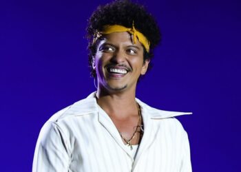 Bruno Mars se convirtió en el primer artista en superar los 150 millones de oyentes mensuales en Spotify