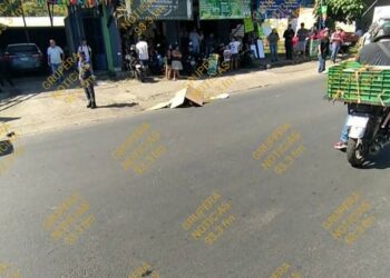 Policía y Comandos de Salvamento rescatan a adulto mayor atropellado en Sonsonate