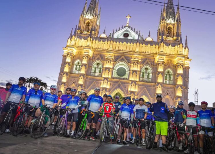 Inicia «Peregrinación Esquipulas 2025» desde el corazón de Santa Ana