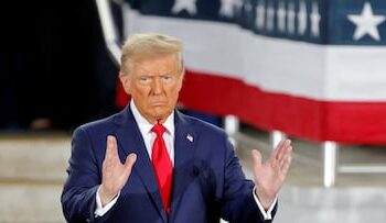 Donald Trump ordenó la apertura de un centro de detención para migrantes ilegales en Guantánamo