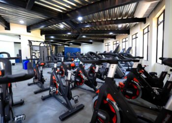 Zona Occidental se fortalece con gimnasio y clínica en el Complejo Deportivo INDES Santa Ana