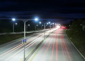 Gobierno iniciará proyecto de iluminación en el bulevar Monseñor Romero