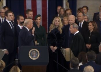 DONALD TRUMP ES JURAMENTADO COMO NUEVO PRESIDENTE DE LOS ESTADOS UNIDOS