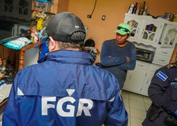 Sujeto que vendía droga en alrededores del estadio Cuscatlán fue capturado