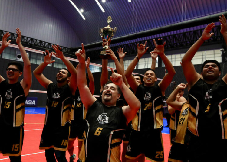 Titans A derrota a Acajutla en la final por el ascenso del voleibol sala