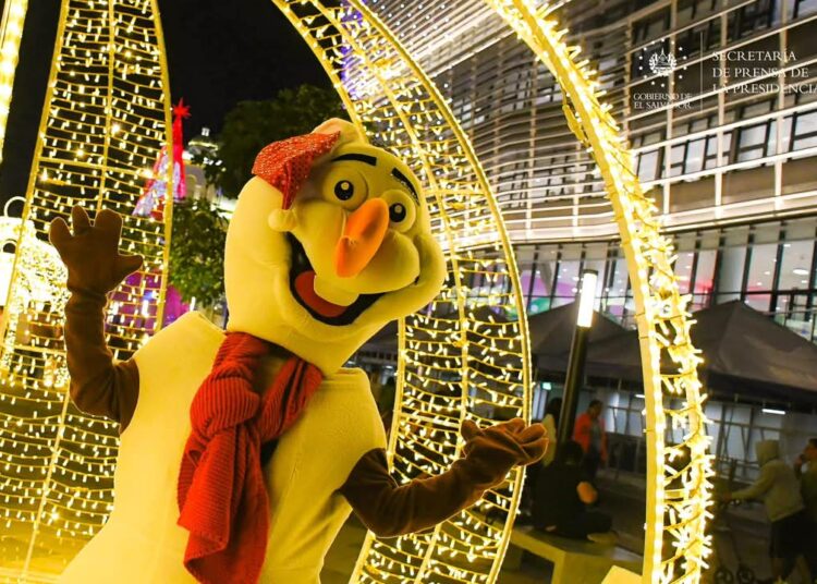 Miles de turistas visitaron El Salvador en época de fin de año