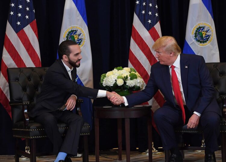 El Salvador felicita a Donald Trump por asumir la Presidencia de los Estados Unidos