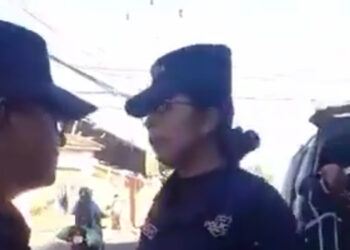 Sancionan a dos agentes policiales por mal procedimiento contra motociclista