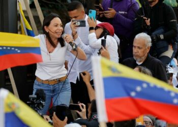 Oposición llama a las calles ante toma de posesión de Maduro