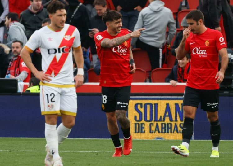 La FIFA incluye a Rayo y Mallorca en la lista sin poder inscribir jugadores hasta 2026