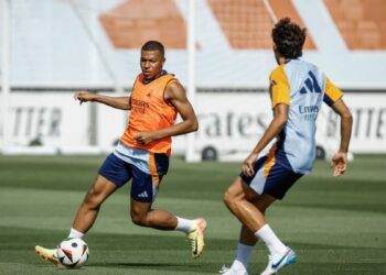 Ancelotti se lleva a Arabia a cuatro canteranos y a Alaba para buscar el tercer título de la temporada