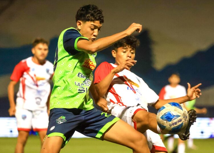 Santa Tecla no se aleja de los líderes de la LNF