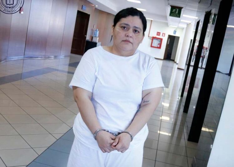 Condenan a mujer que vendía marihuana en zona de Mejicanos
