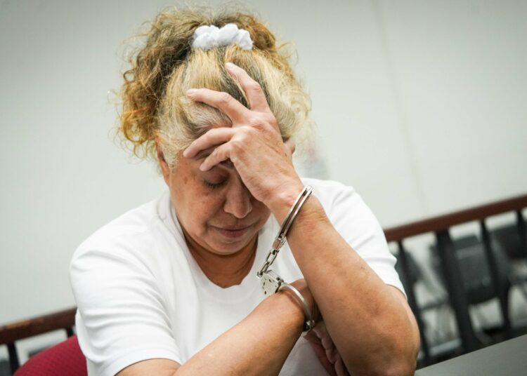 Fiscalía logra condena de 12 años para mujer que participaba en red de narcotráfico almacenando droga en su casa