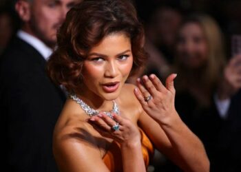 El anillo de diamantes de Zendaya en los Golden Globes disparó las especulaciones sobre su relación con Tom Holland
