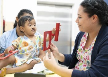 Jornada de cirugías transforma vidas de niños con labio leporino y paladar hendido en el Hospital Bloom