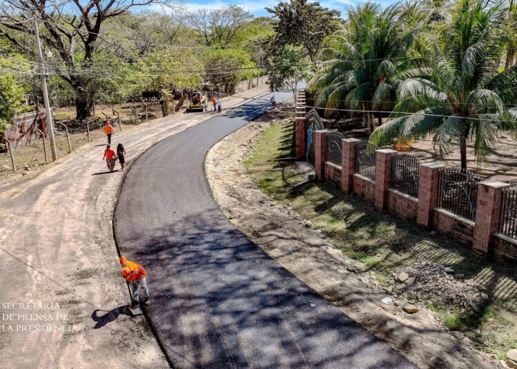 Gobierno entregará antes de Semana Santa 5.43 kilómetros de carretera que conecta a las playas de La Unión