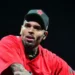 Chris Brown demandó a Warner Bros. Discovery por difamación tras docuserie sobre su pasado abusivo